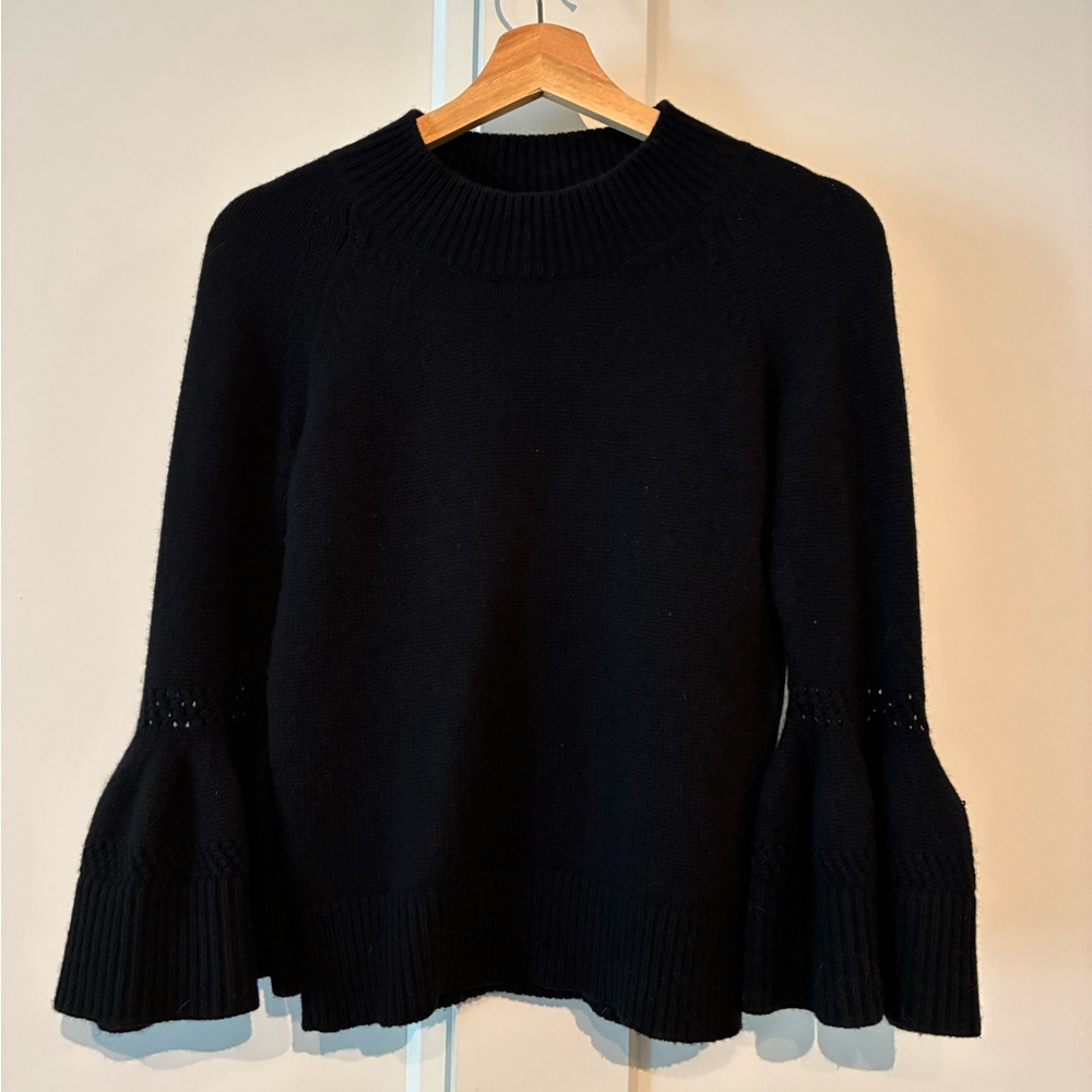 Carolina Herrera 🖤 XS Stunning Black Sweater ✨